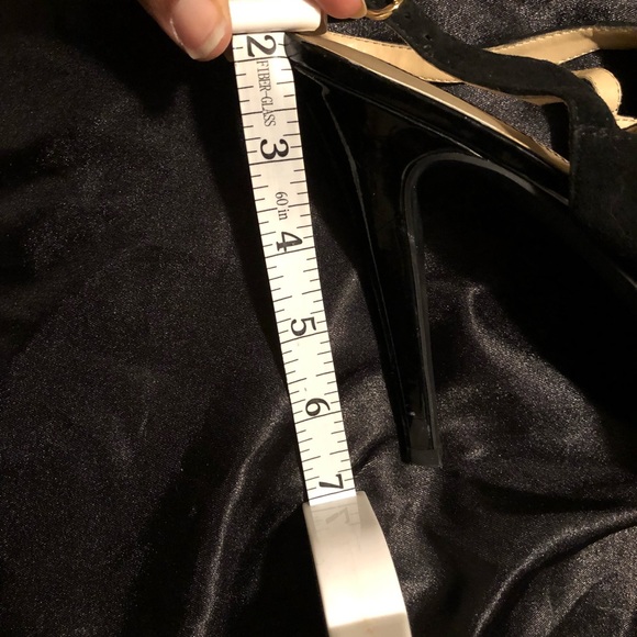 Black Heels 🖤 - Picture 6 of 8